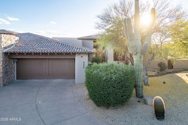 9903 E LOOKOUT MOUNTAIN Drive 45, Scottsdale, AZ 85262
