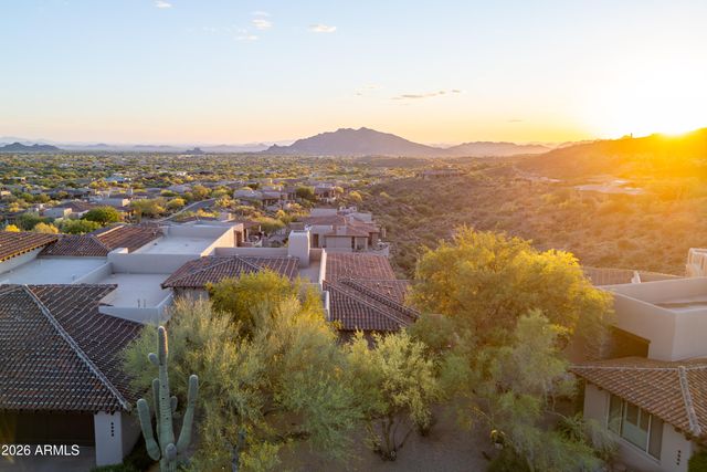 9903 E LOOKOUT MOUNTAIN Drive 45, Scottsdale, AZ 85262