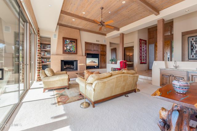 9903 E LOOKOUT MOUNTAIN Drive 45, Scottsdale, AZ 85262