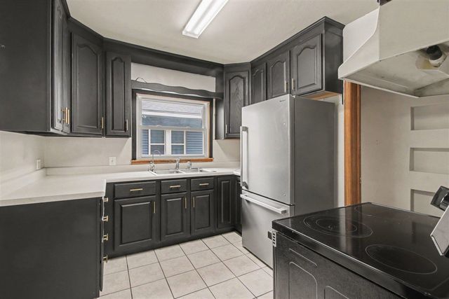 132 W Territorial Road, Battle Creek, MI 49015