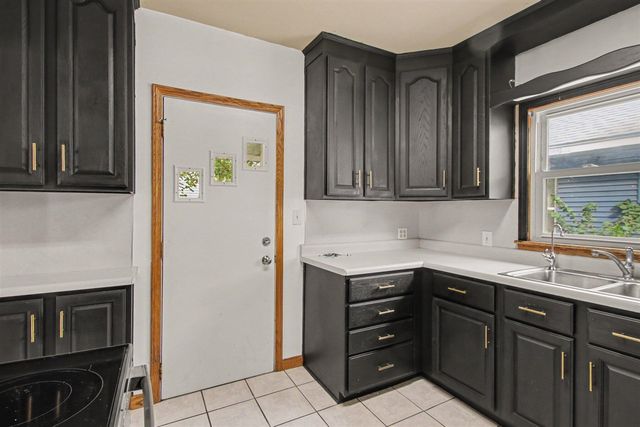132 W Territorial Road, Battle Creek, MI 49015