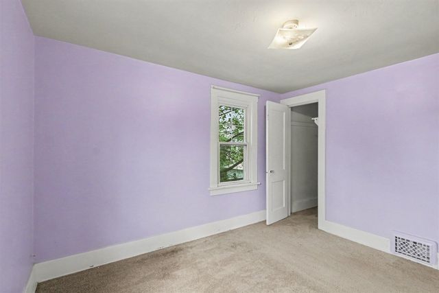 132 W Territorial Road, Battle Creek, MI 49015