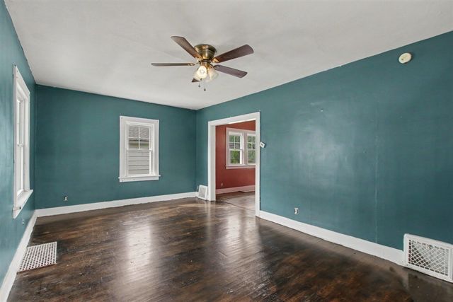 132 W Territorial Road, Battle Creek, MI 49015