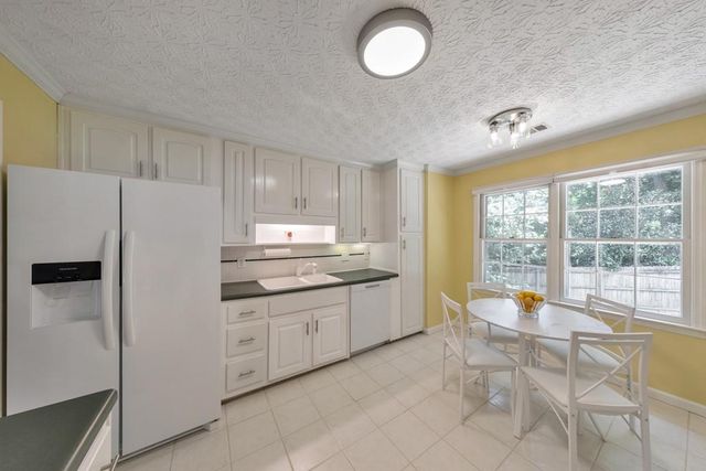 11675 Highland Colony Drive, Roswell, GA 30075