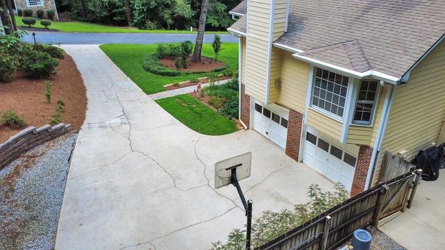 11675 Highland Colony Drive, Roswell, GA 30075