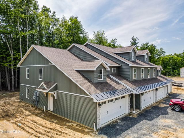 143 Carriage Boulevard, Rotterdam, NY 12306