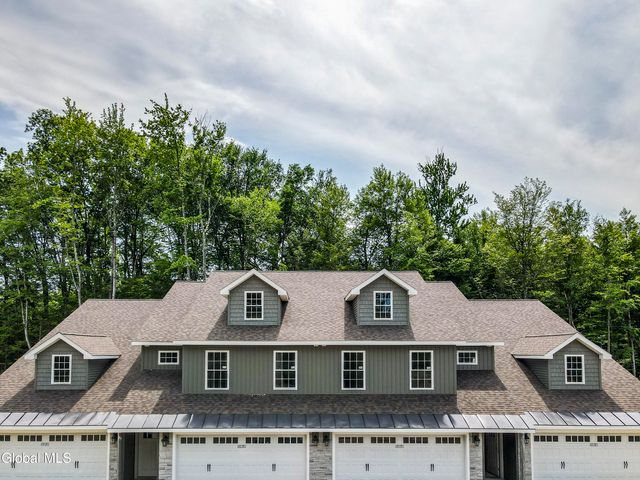 143 Carriage Boulevard, Rotterdam, NY 12306