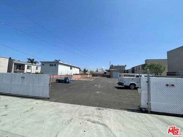 1925 Wallace Avenue, Costa Mesa, CA 92627