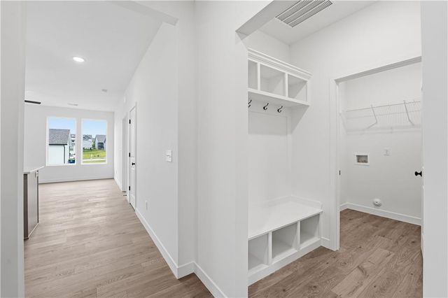 12408 S Acacia Drive, Lee's Summit, MO 64086