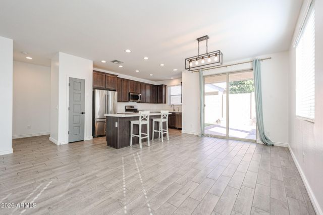 14426 W COTTONTAIL Lane, Surprise, AZ 85387
