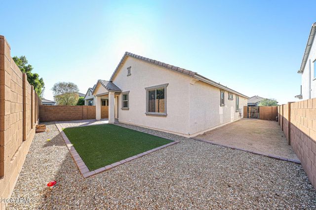 14426 W COTTONTAIL Lane, Surprise, AZ 85387
