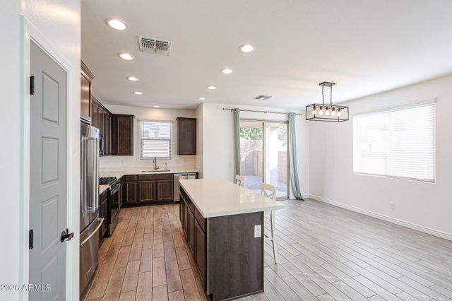 14426 W COTTONTAIL Lane, Surprise, AZ 85387