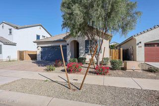 14426 W COTTONTAIL Lane, Surprise, AZ 85387
