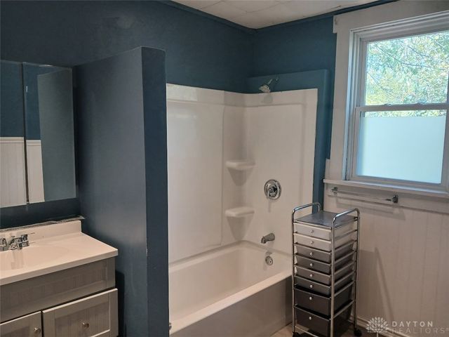 1045 S Linden Avenue, Miamisburg, OH 45342