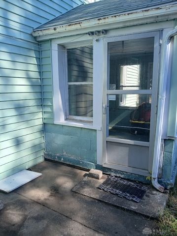 1045 S Linden Avenue, Miamisburg, OH 45342