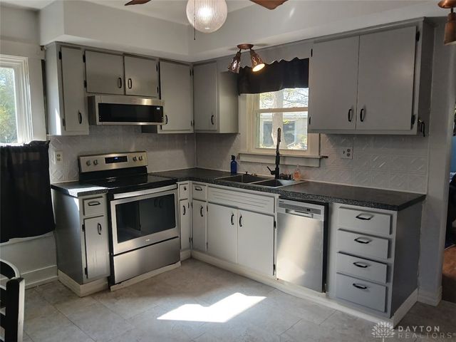 1045 S Linden Avenue, Miamisburg, OH 45342