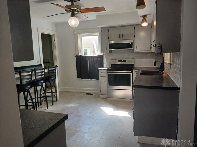 1045 S Linden Avenue, Miamisburg, OH 45342