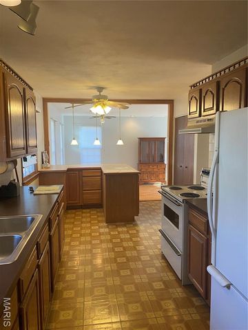 10306 Forest Trails Drive, Foristell, MO 63348