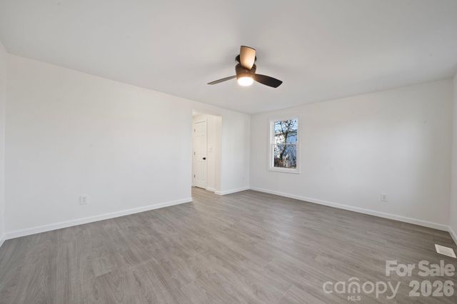 118 Horton Drive, Statesville, NC 28677