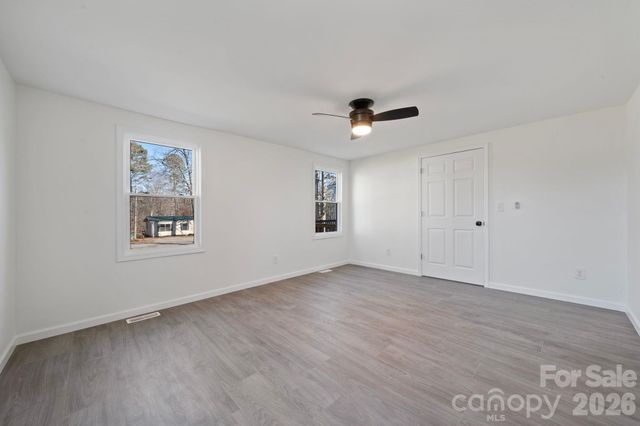 118 Horton Drive, Statesville, NC 28677