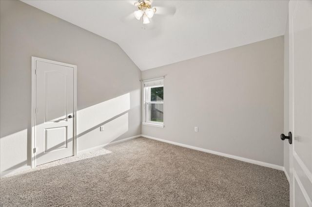 140 Greenridge Circle, League City, TX 77573