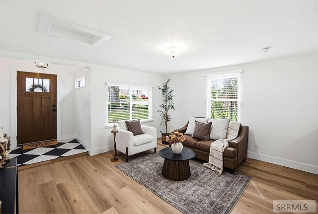 1195 Jefferson Avenue, Idaho Falls, ID 83402