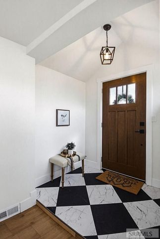 1195 Jefferson Avenue, Idaho Falls, ID 83402