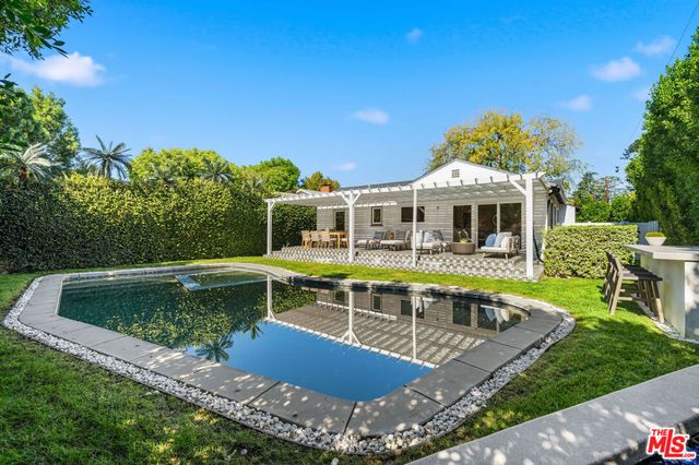 12700 Hortense Street, Studio City, CA 91604