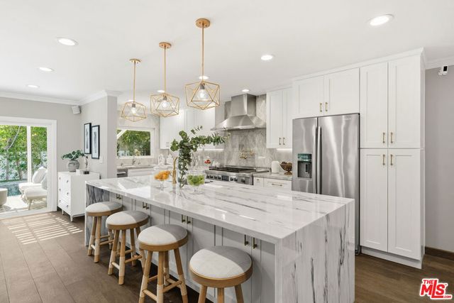 12700 Hortense Street, Studio City, CA 91604