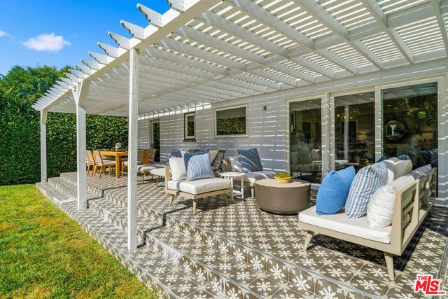 12700 Hortense Street, Studio City, CA 91604