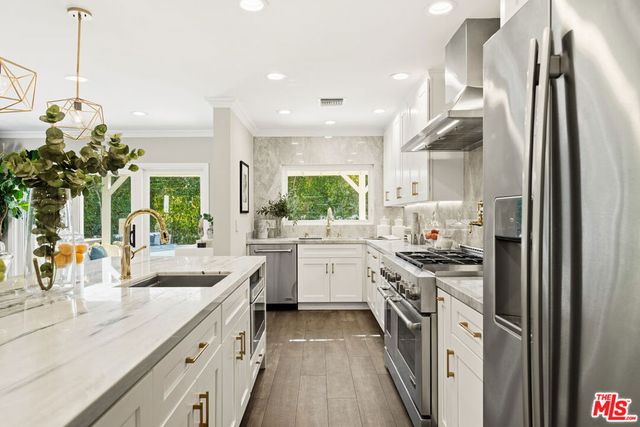 12700 Hortense Street, Studio City, CA 91604