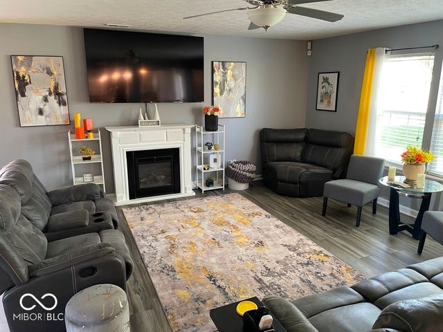 2147 Fairweather Drive, Indianapolis, IN 46229