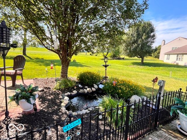 2147 Fairweather Drive, Indianapolis, IN 46229