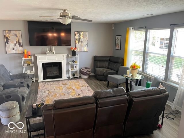 2147 Fairweather Drive, Indianapolis, IN 46229