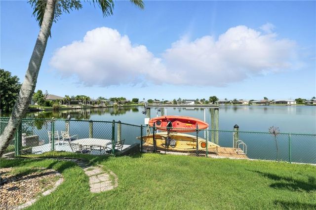 28 SE 12th AVE, Cape Coral, FL 33990