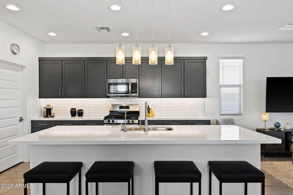 18039 W AMBER RIDGE Way, Goodyear, AZ 85338 — photo 4