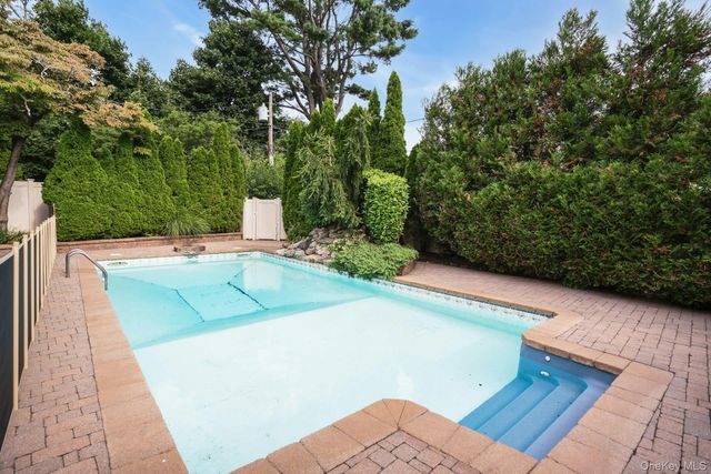 66 Harvest Lane, Commack, NY 11725
