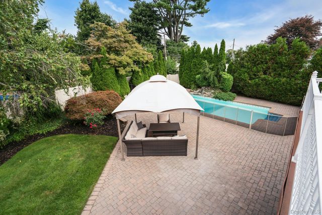 66 Harvest Lane, Commack, NY 11725