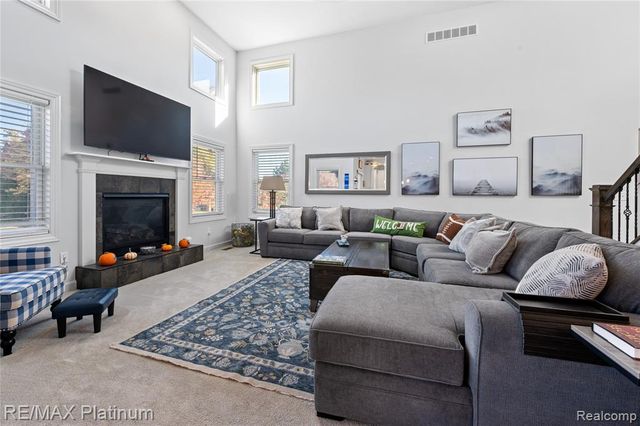 8209 Lee Road, Brighton, MI 48116