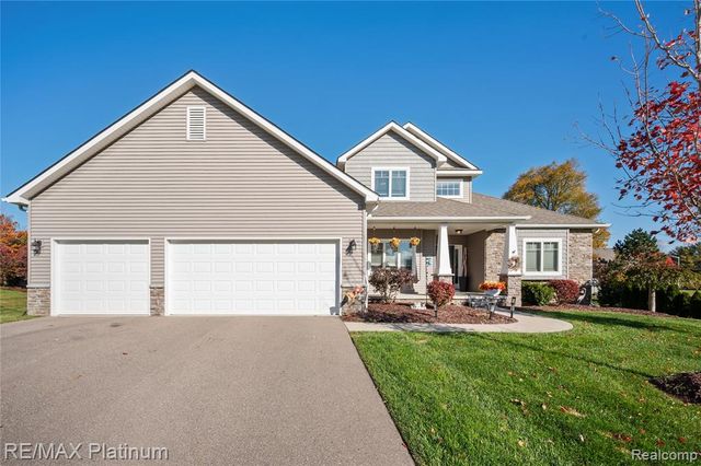 8209 Lee Road, Brighton, MI 48116