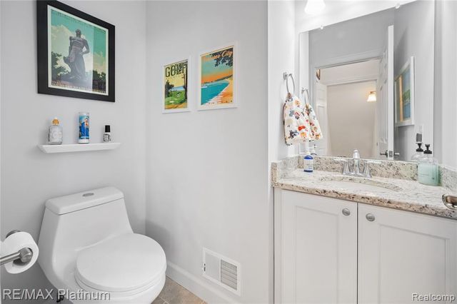 8209 Lee Road, Brighton, MI 48116