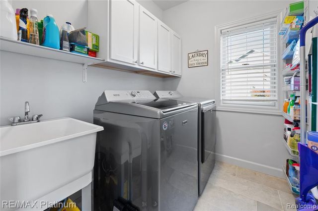 8209 Lee Road, Brighton, MI 48116