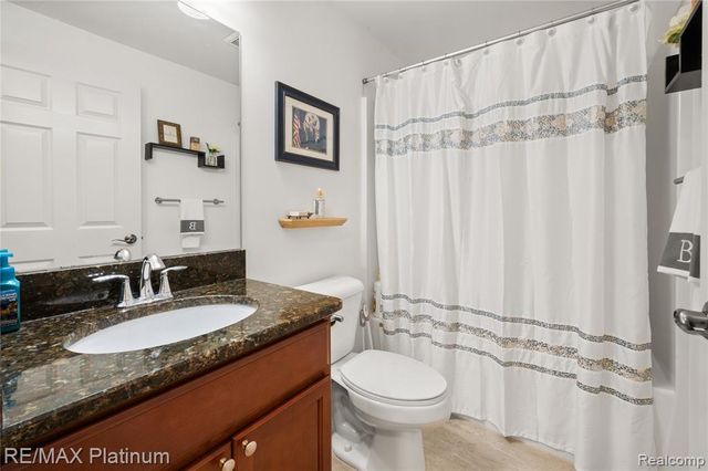 8209 Lee Road, Brighton, MI 48116