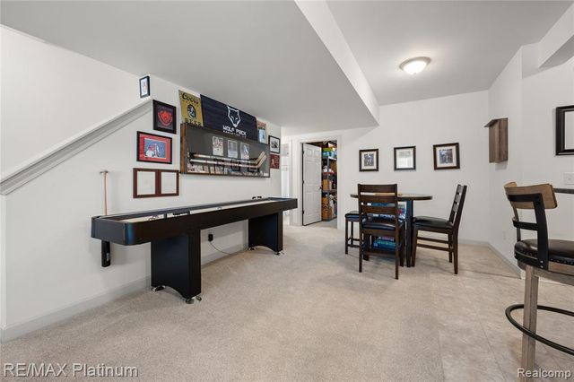 8209 Lee Road, Brighton, MI 48116