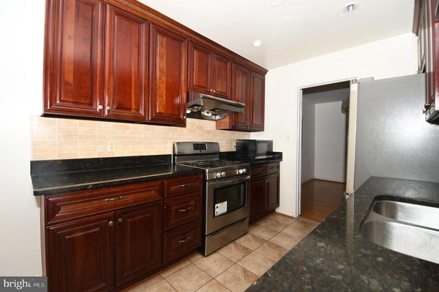 8147 INVERNESS RIDGE RD, Potomac, MD 20854