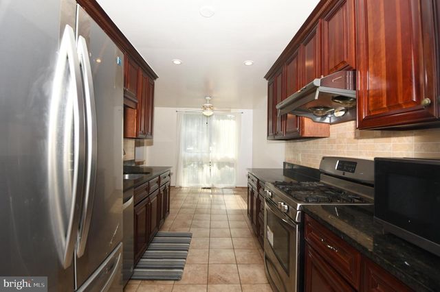 8147 INVERNESS RIDGE RD, Potomac, MD 20854