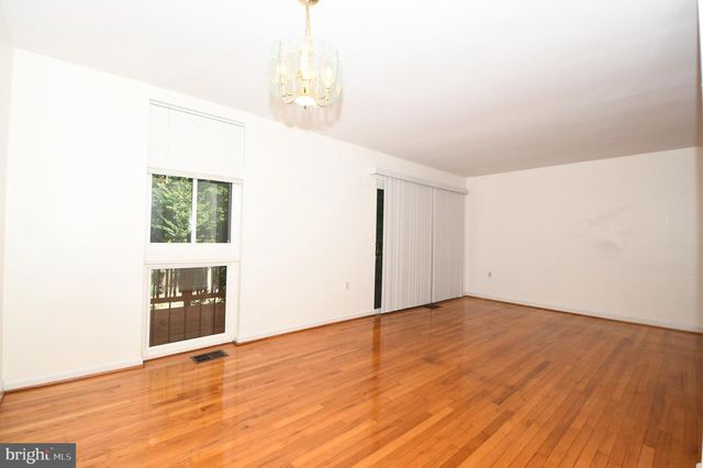 8147 INVERNESS RIDGE RD, Potomac, MD 20854