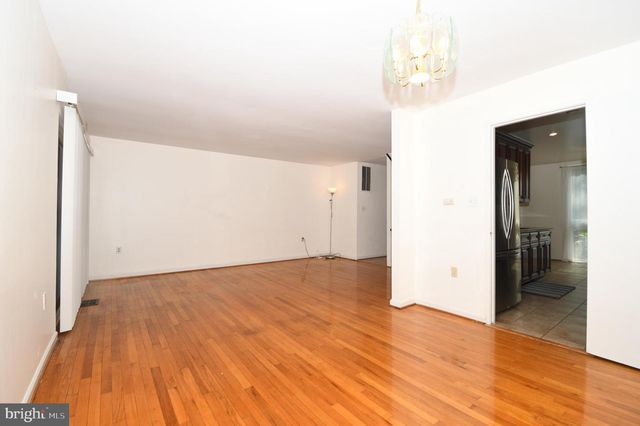 8147 INVERNESS RIDGE RD, Potomac, MD 20854
