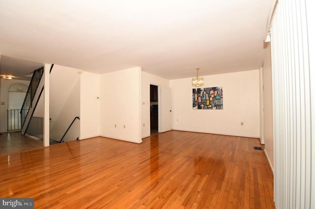 8147 INVERNESS RIDGE RD, Potomac, MD 20854