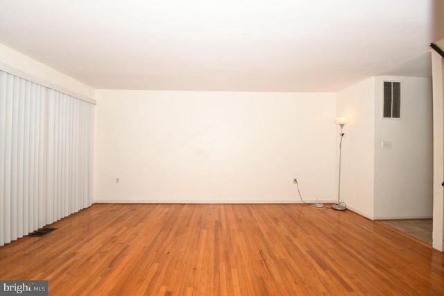 8147 INVERNESS RIDGE RD, Potomac, MD 20854